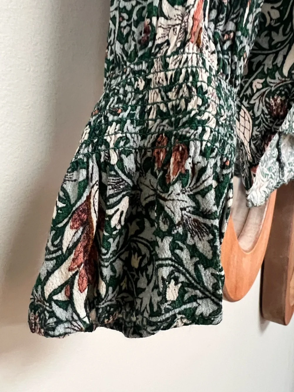 H&M Green Floral Print Long-Sleeve Blouse - Picture 4 of 5